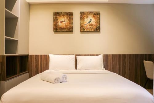 Simply Look Studio Room Gateway Park LRT City Jatibening Apartment By Travelio in Bekasi