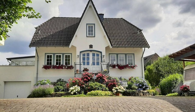 Vacation apartment Hortensia Mosel - Apartment/apartment, shower, WC in Münstermaifeld
