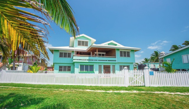 Vacation Rental Redefined, St. George's Caye Belize in Belize City