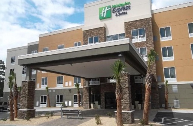 Holiday Inn Express Southport Oak Island Ihg Hotel 