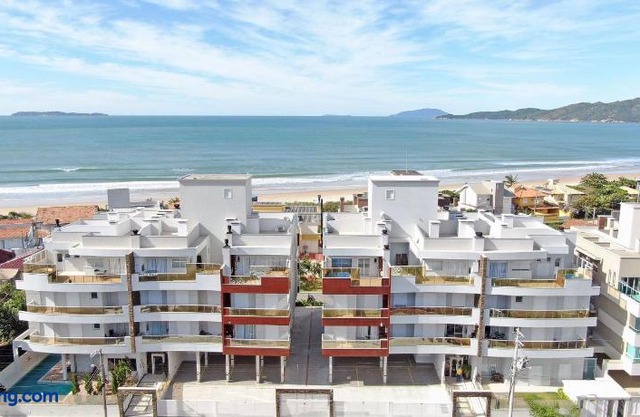 Infinity Mariscal in Bombinhas