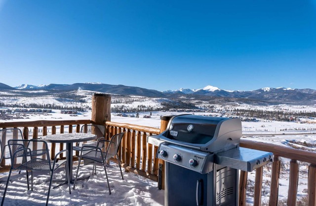 Sweeping Valley Views | Spruce Ridge 714H | Ski Getaway | Families Welcome! in Fraser