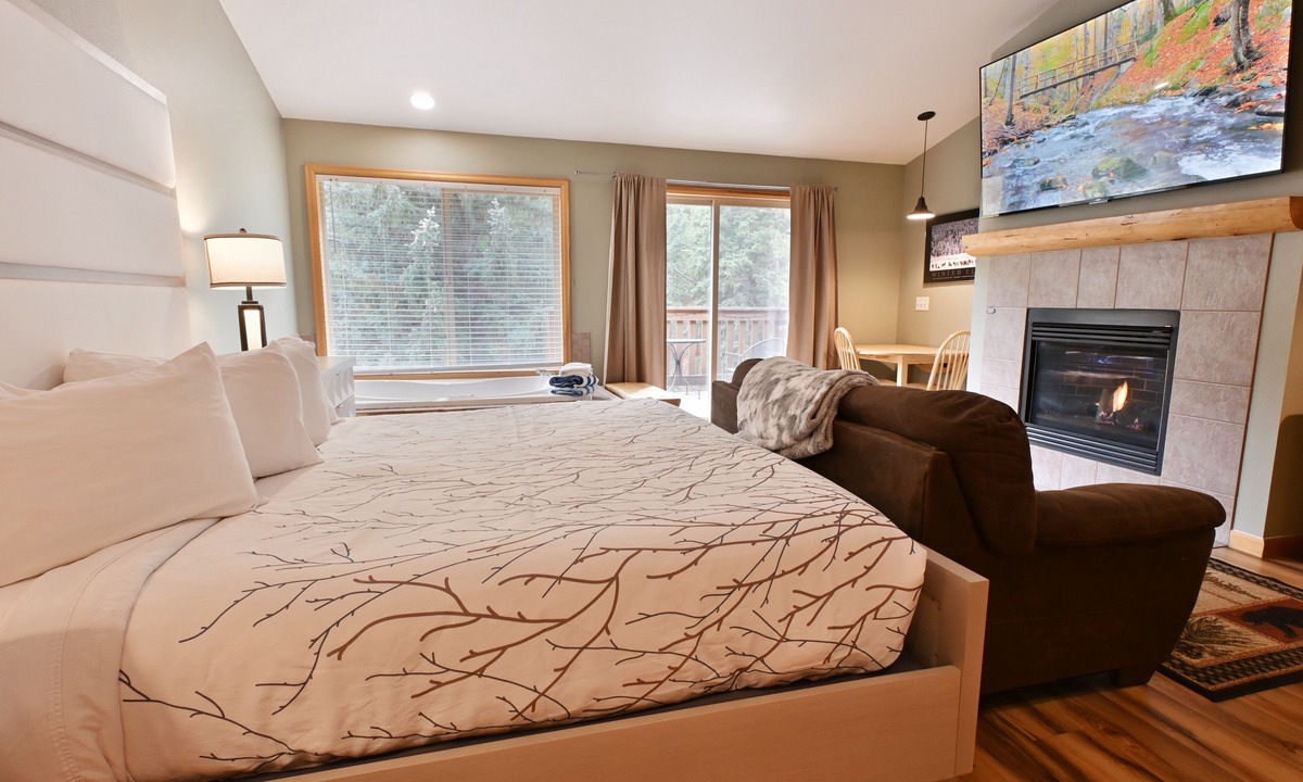 Estes Park Hotel | Stonebrook Resort - Adults Only