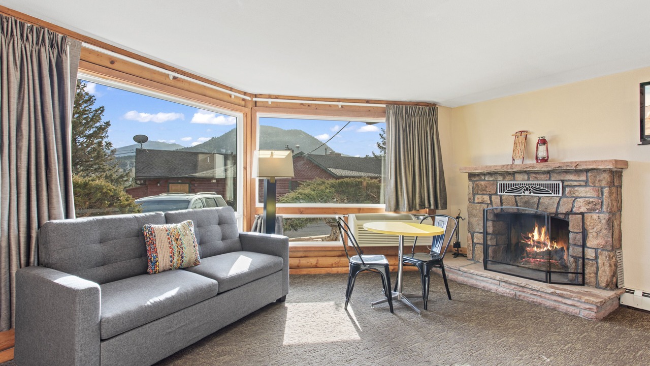 Photo of Livingroom in Stanley Hills