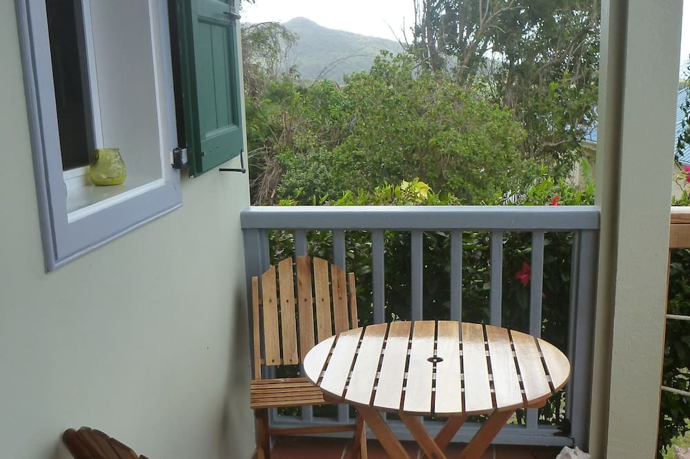 Photo of Outdoor in Pond Hill