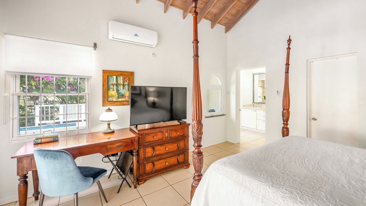 Photo of Bedroom in Frigate Bay