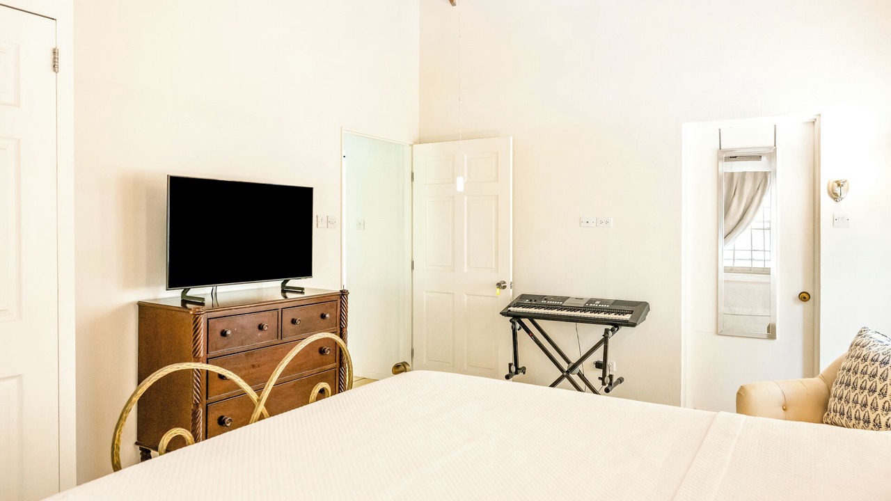 Photo of Bedroom in Frigate Bay