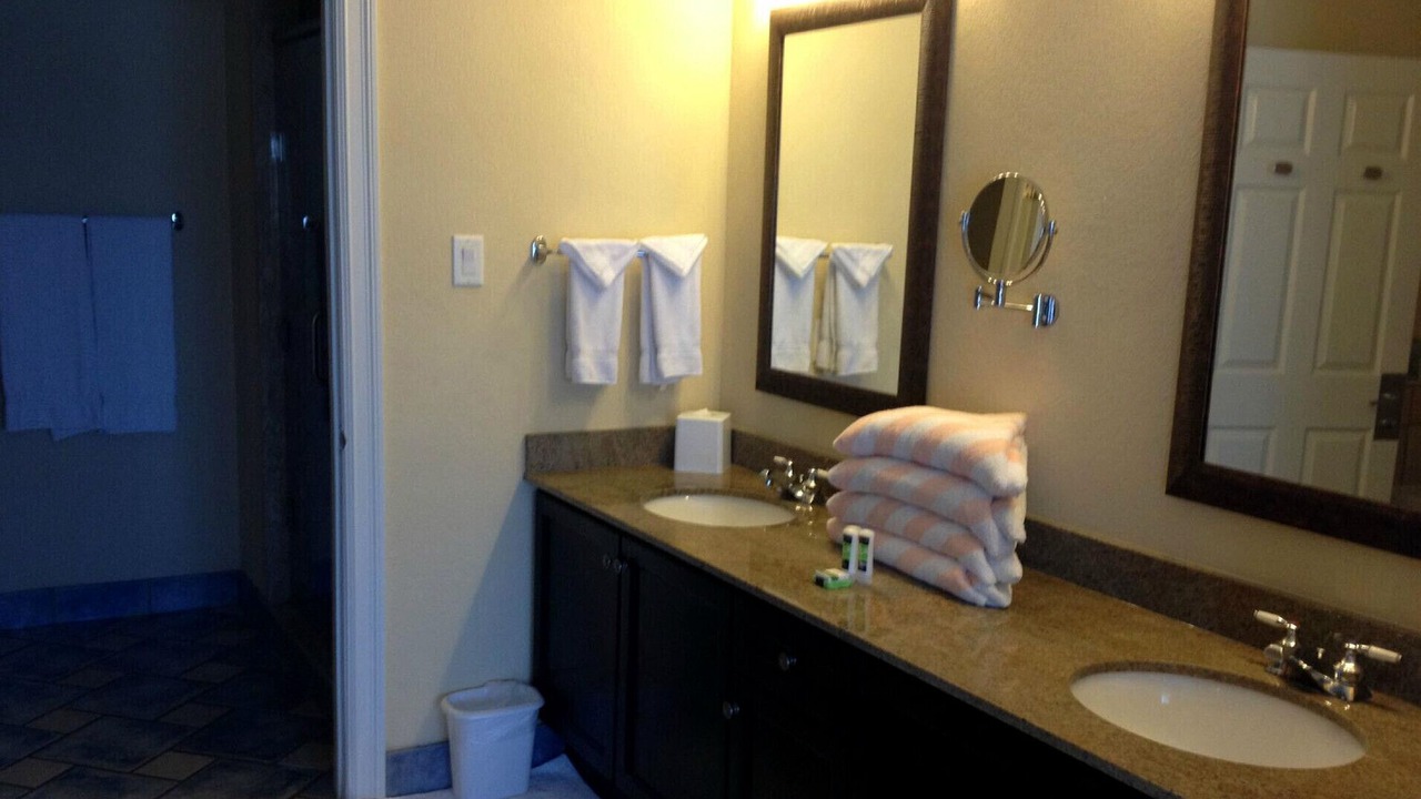 Photo of Bathroom in Kittian Village