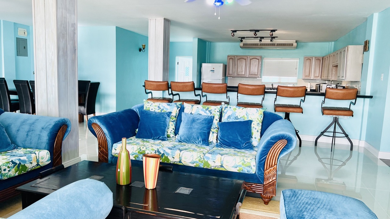 Photo of Livingroom in Frigate Bay