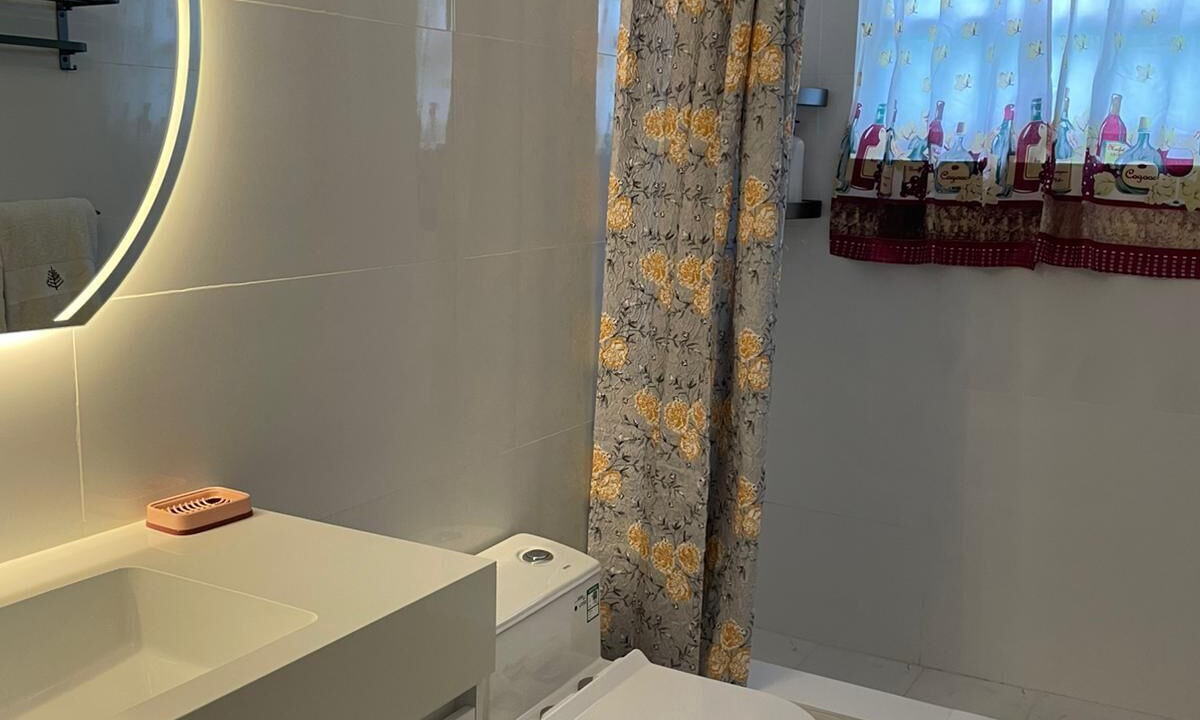 Photo of Bathroom in Frigate Bay