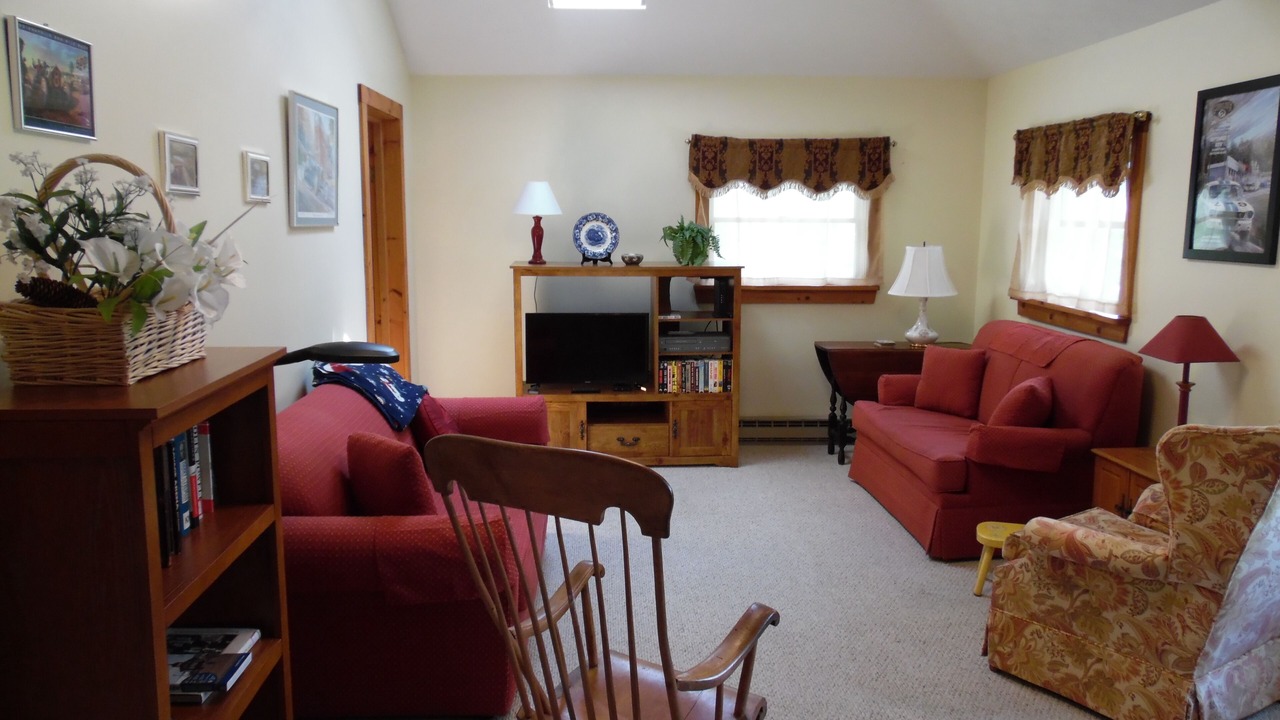 Photo of Livingroom in Town of Reading