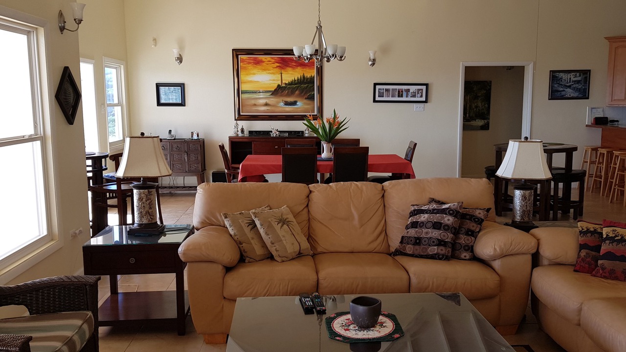 Photo of Livingroom in Frigate Bay