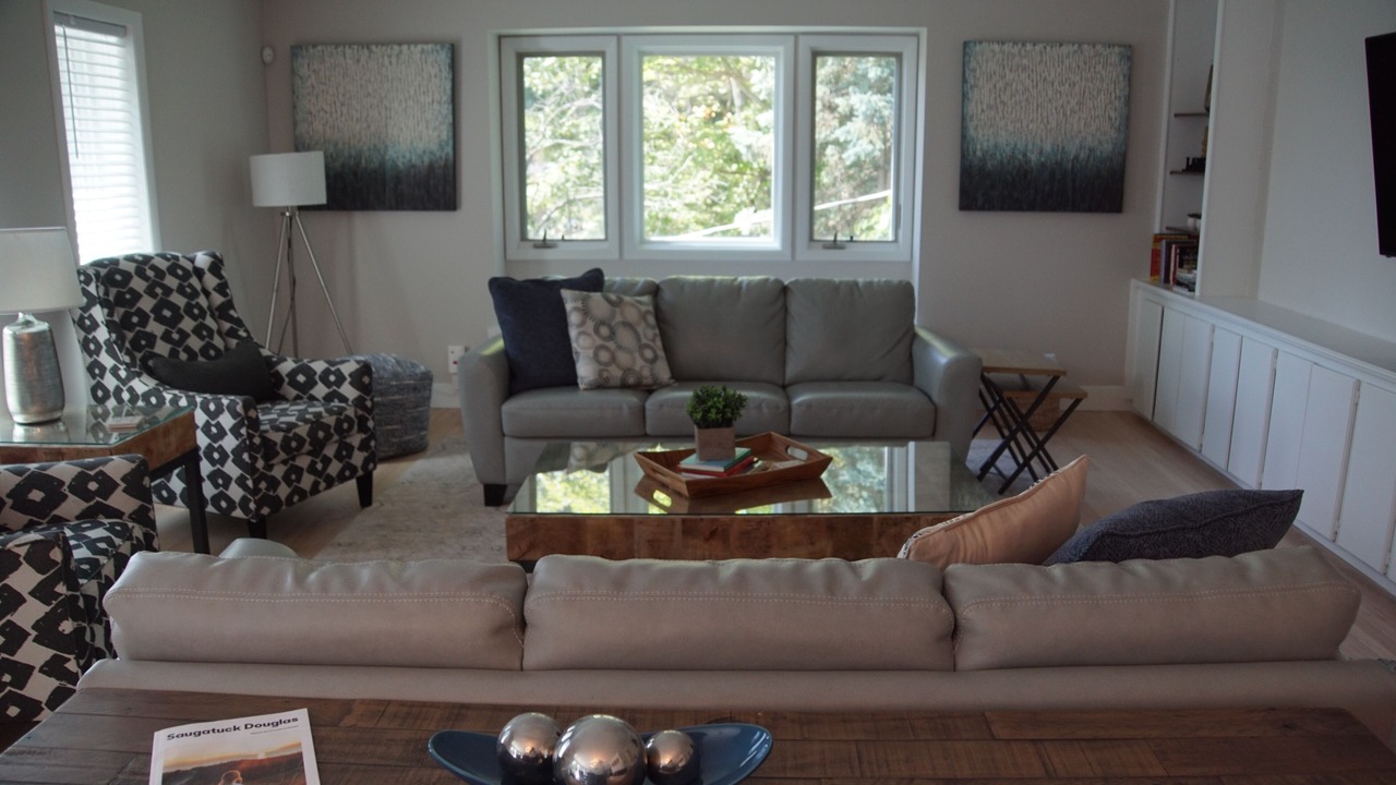 Photo of Livingroom in Saugatuck