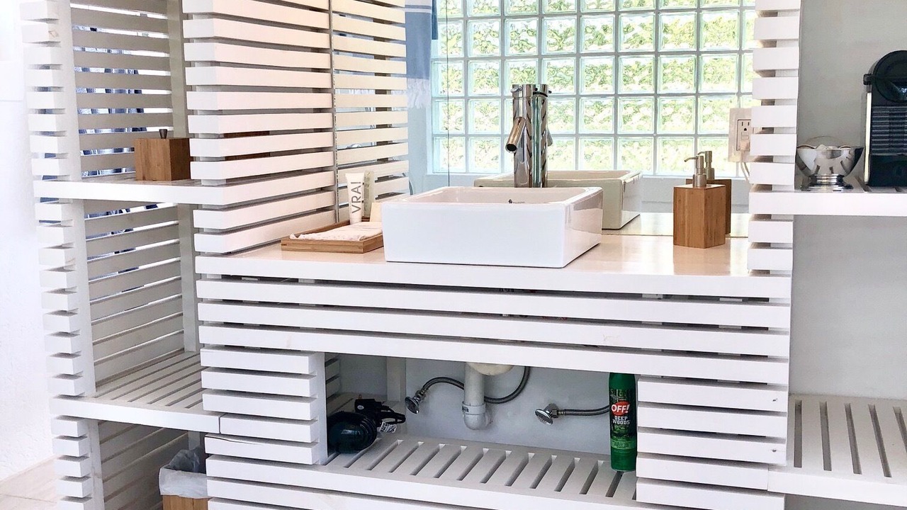 Photo of Bathroom in Cades Bay