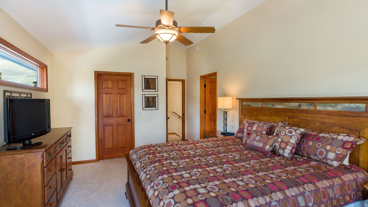 Photo of Bedroom in Aspen Brook
