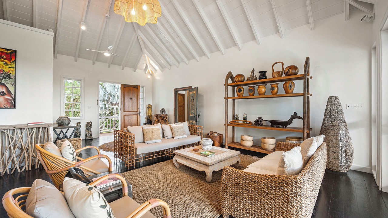 Photo of Livingroom in Pond Hill
