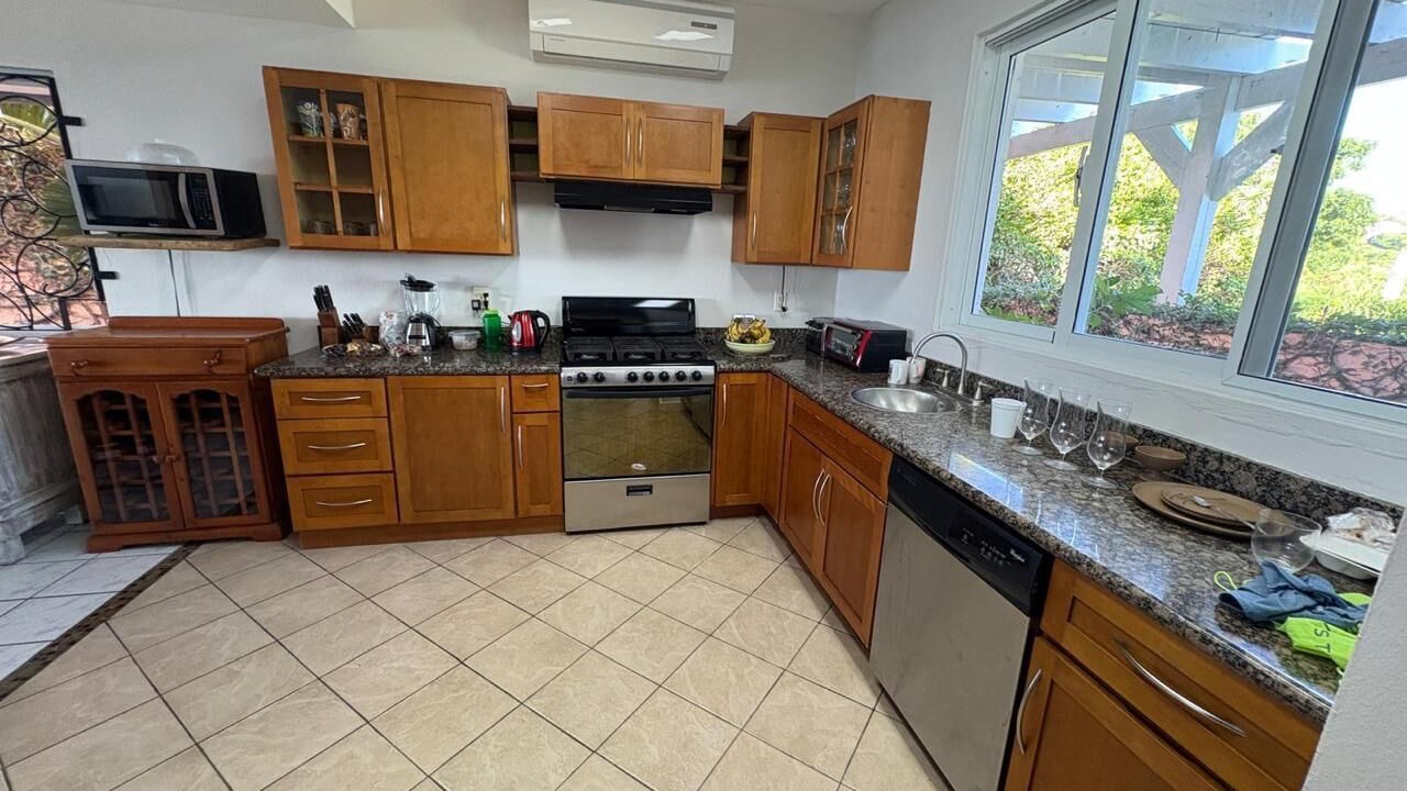 Photo of Kitchen in Frigate Bay