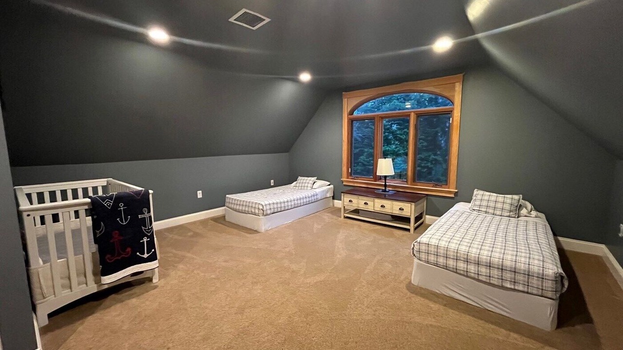 Photo of Bedroom in Centerville