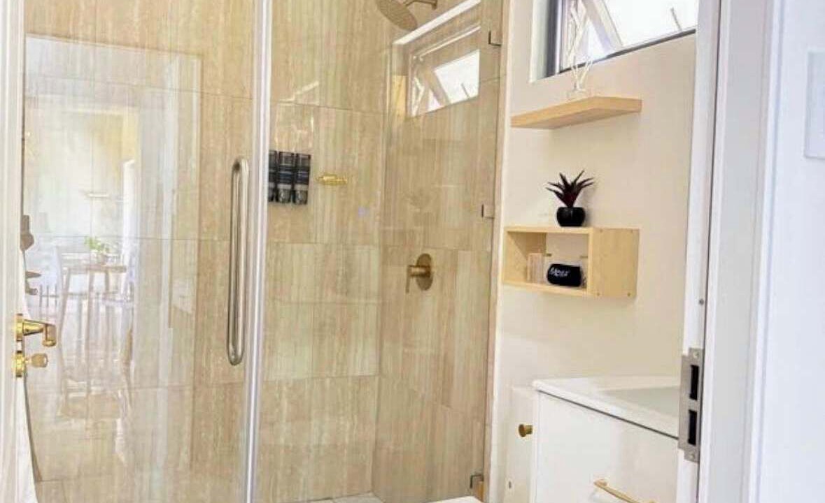 Photo of Bathroom in Basseterre