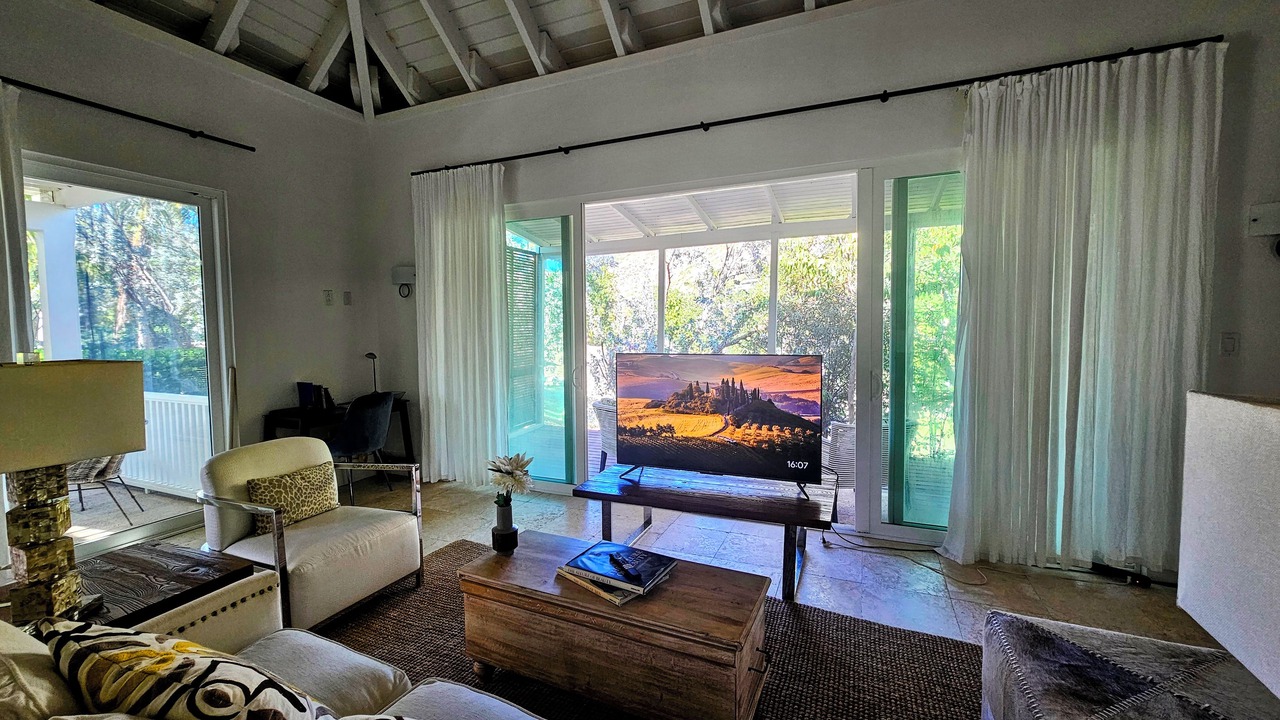 Photo of Livingroom in Frigate Bay