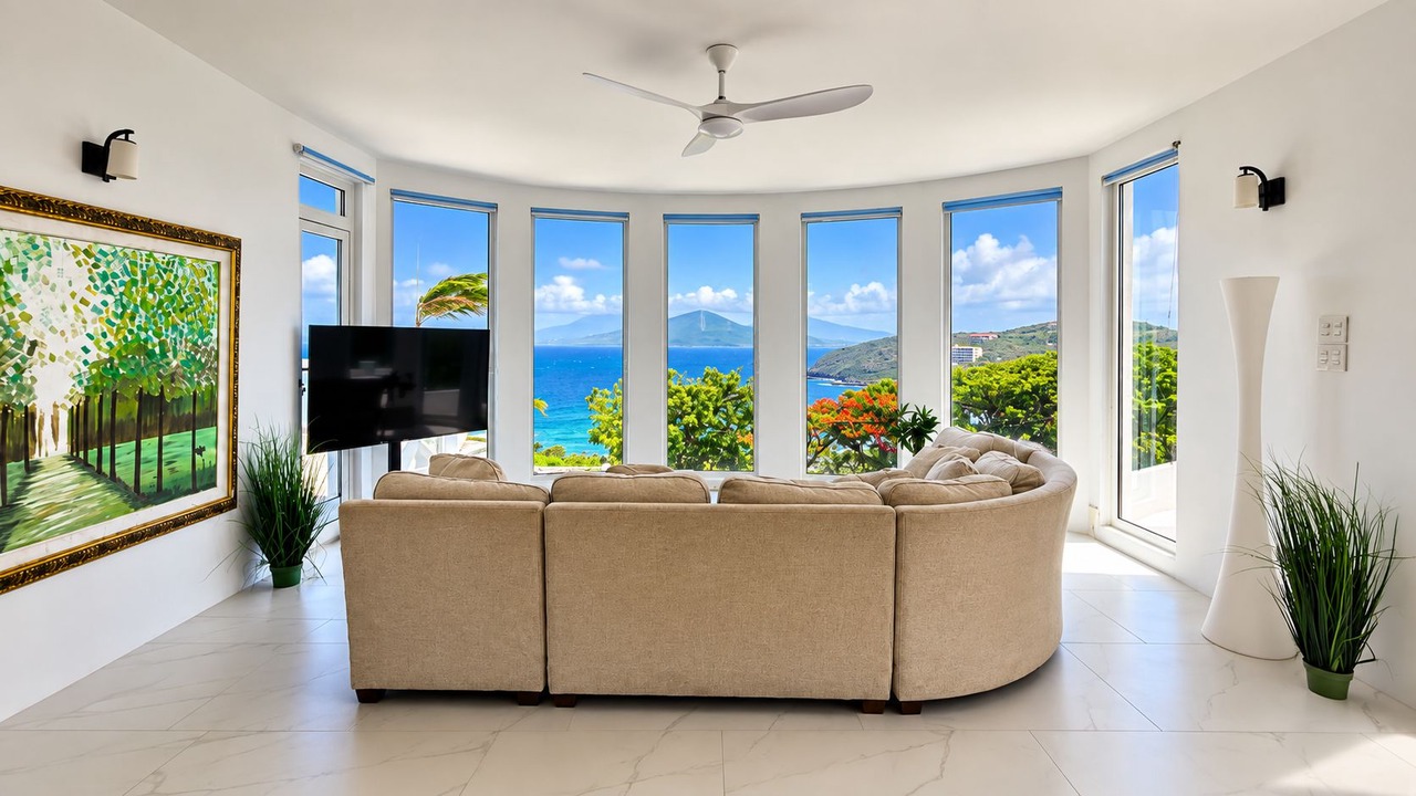 Photo of Livingroom in Frigate Bay