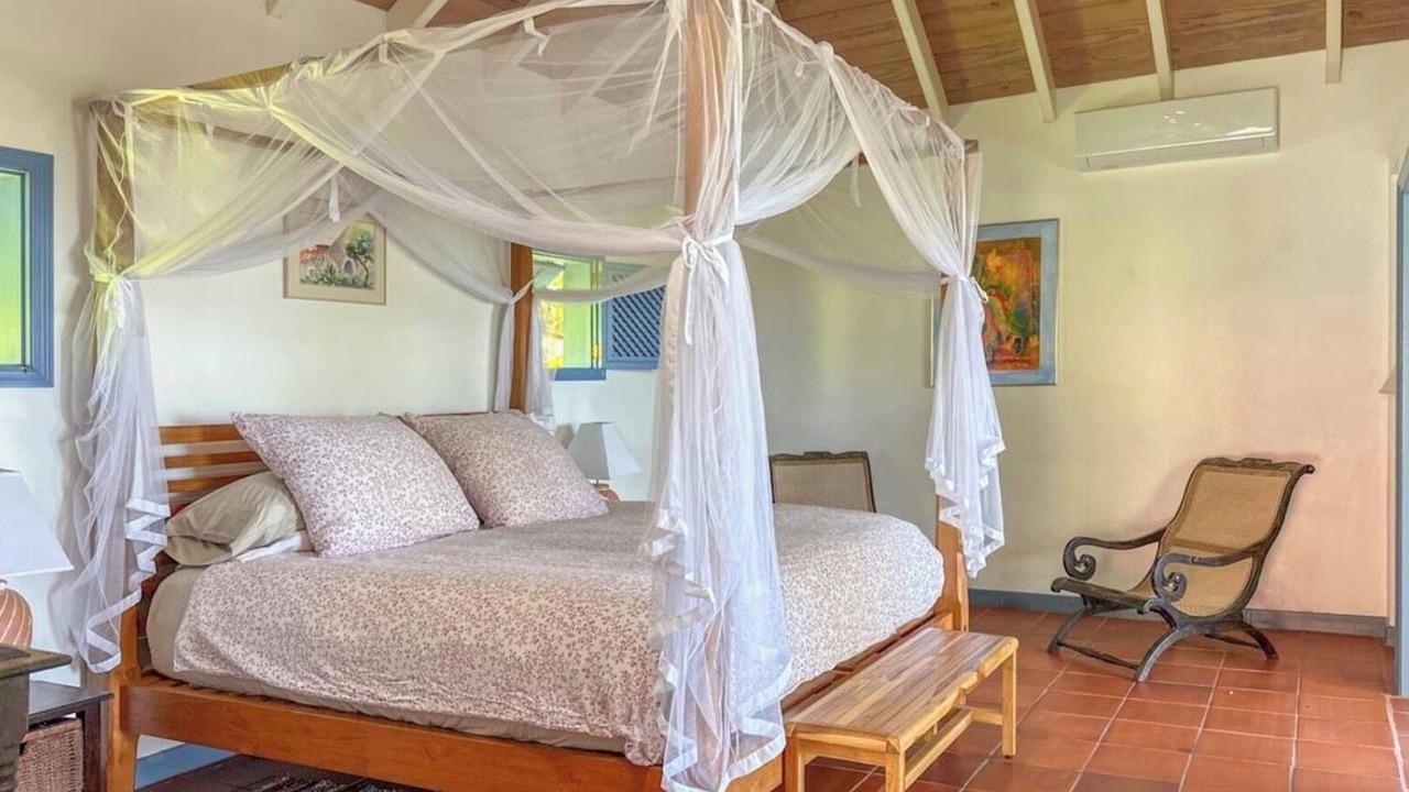 Photo of Bedroom in Pond Hill
