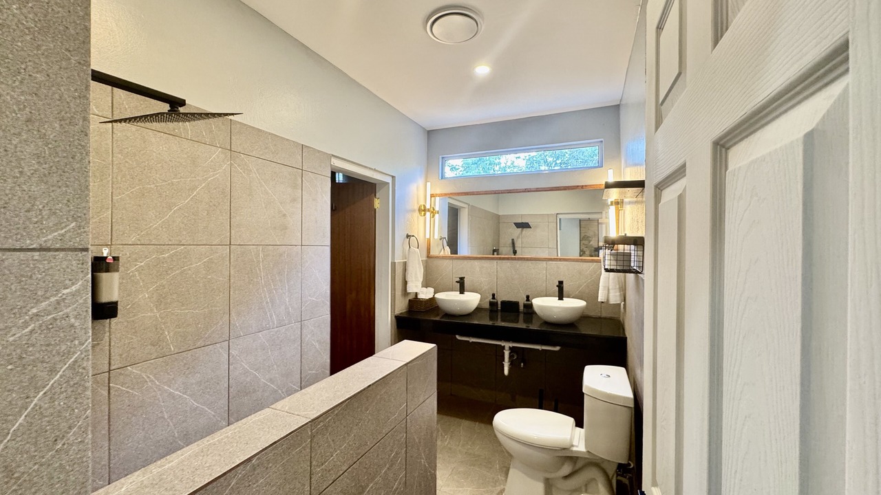 Photo of Bathroom in Basseterre