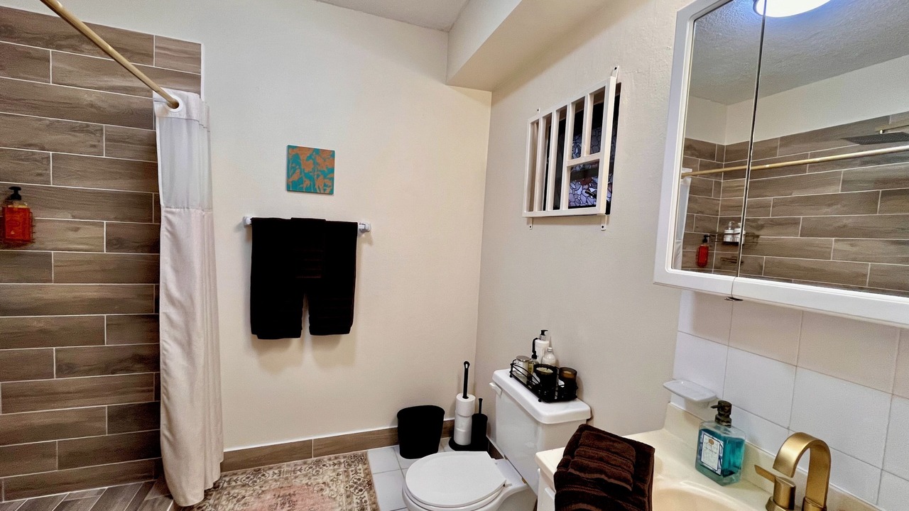 Photo of Bathroom in Basseterre
