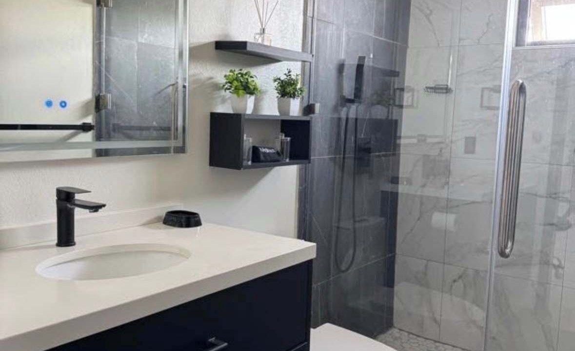 Photo of Bathroom in Basseterre