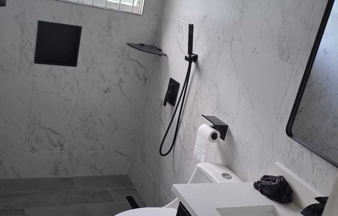 Photo of Bathroom in Basseterre