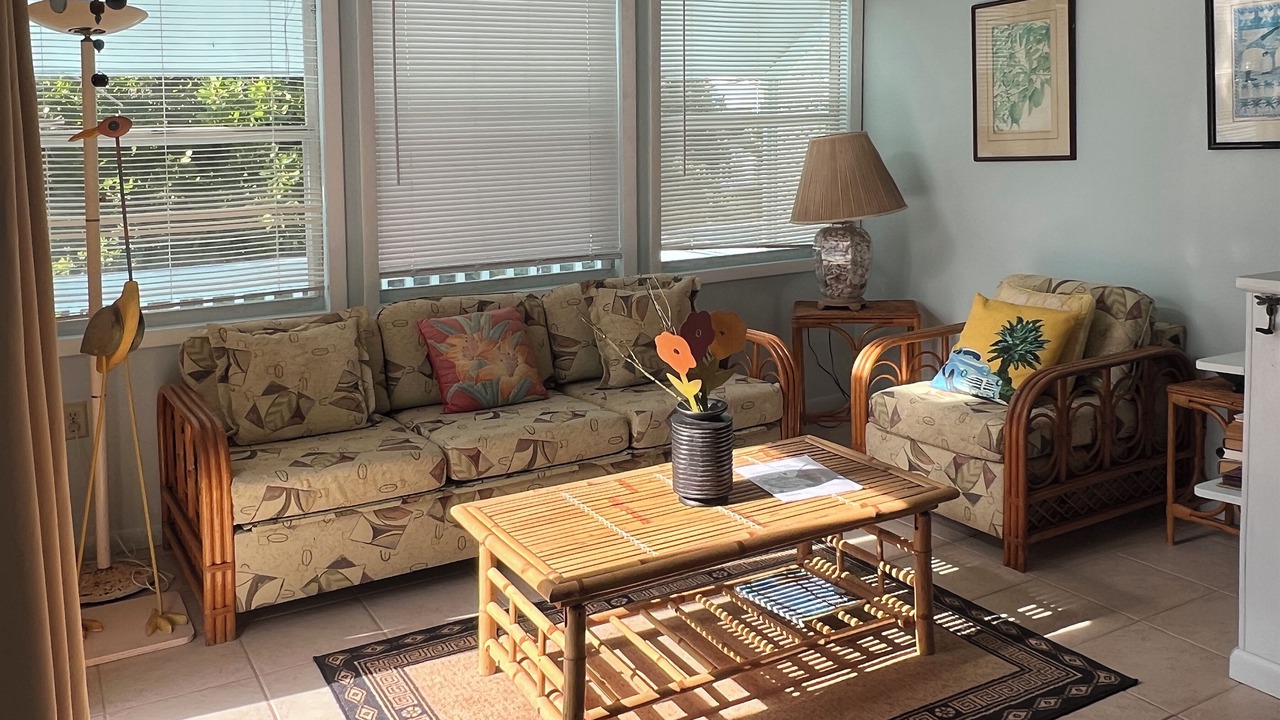 Photo of Livingroom in Frigate Bay