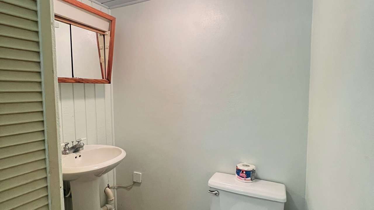 Photo of Bathroom in Kittian Village
