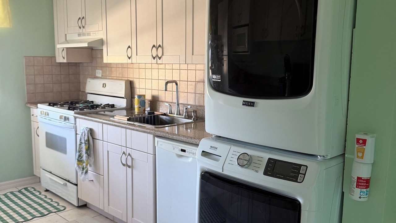 Photo of Kitchen in Frigate Bay
