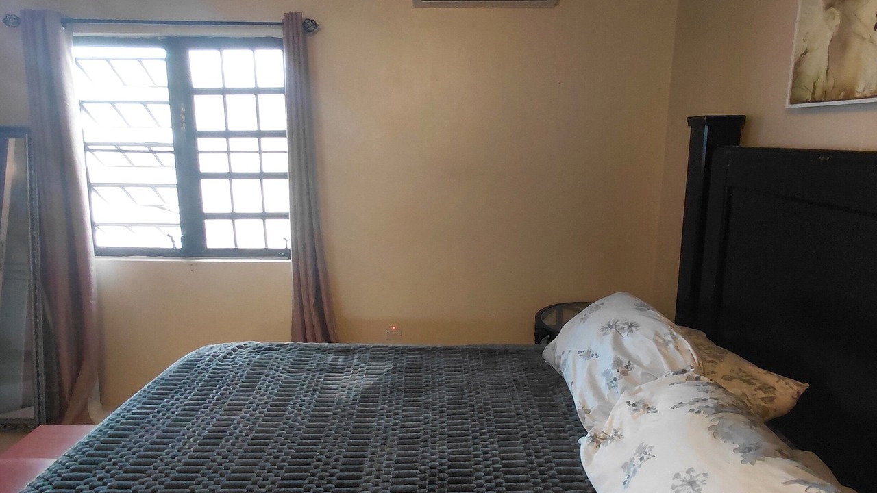 Photo of Bedroom in Frigate Bay