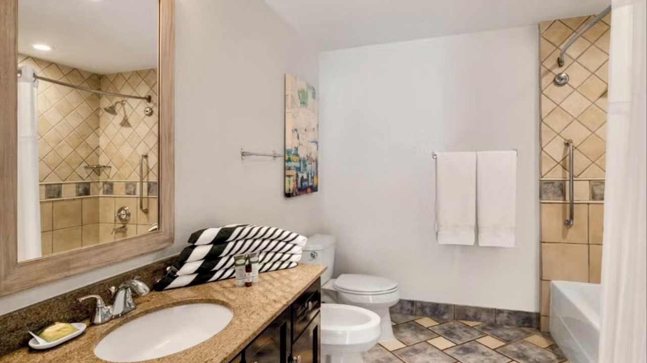 Photo of Bathroom in Kittian Village