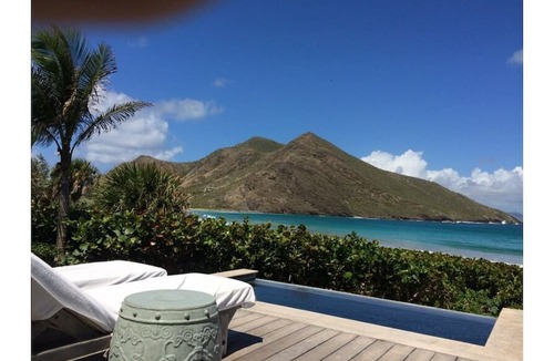Frigate Bay Cottage | PRIVATE Luxury Oceanfront Beach Bungalow w Exclusive Club Resort Access & Tennis