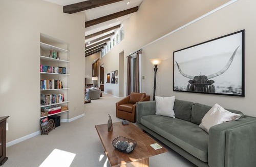 Windcliff Estates House | The Cedars Luxury At Windcliff 5 Bedroom Home by RedAwning