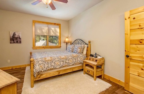 Windcliff Estates Condo | Serenity Luxury Vacation At Windcliff 3 Bedroom Home by RedAwning
