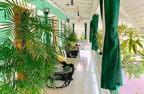 Basseterre House | Seaview Inn