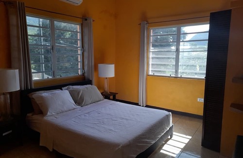 Sandy Point Town House | Periwinkles cozy retreat
