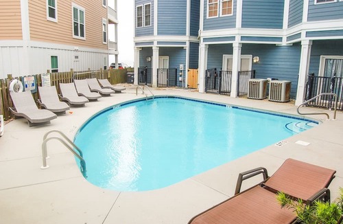 Kure Beach House | Pet friendly with pool