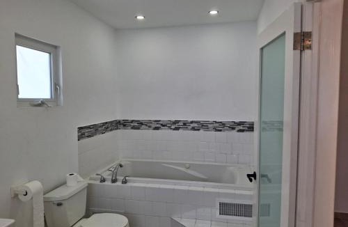 Frigate Bay Villa | Shoreline cottages