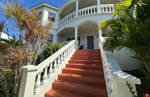 Frigate Bay Apartment | Krysta's Hideaway
