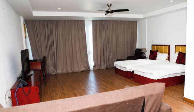 Kings Pavilion Suites Hotel