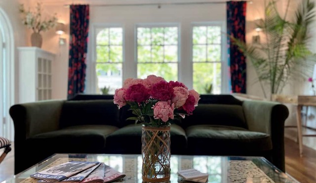 Buttonwood Boutique Hotel Suite #1, Beach & Town in West Cape May