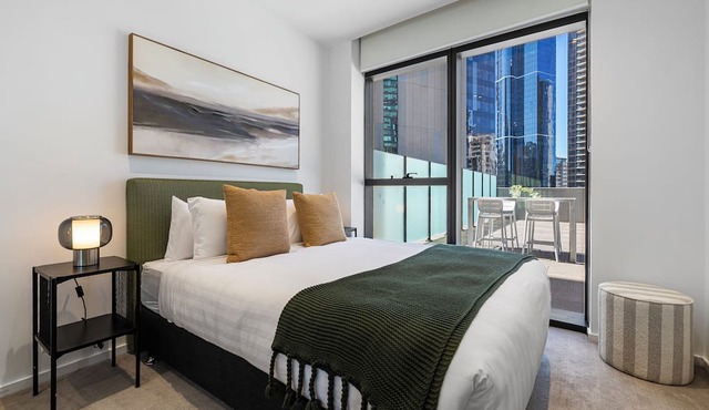 Prima Tower Retreat | Steps from Crown & River in Southbank