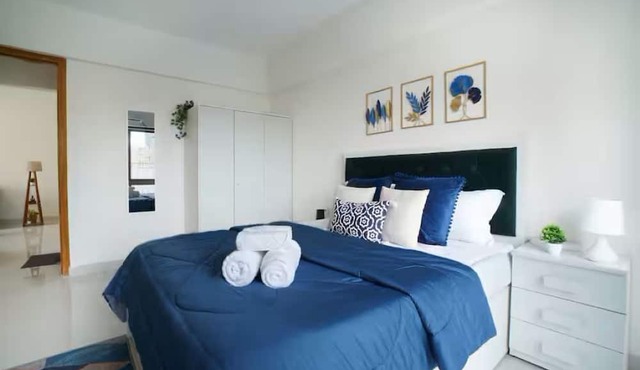 The Emerald Bloom, 2BHK Apt near Airport,Bkc&NMACC in Mumbai