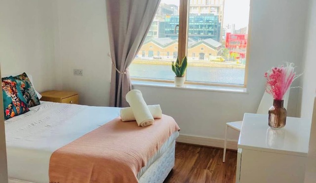 Waterfront Views 2 Beds/2 Baths in Dublin