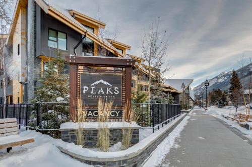 Peaks Hotel and Suites in Banff