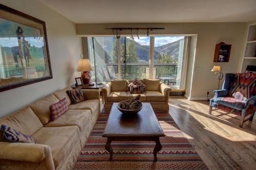 Saints John 2526 by SummitCove Lodging in Colorado in Keystone